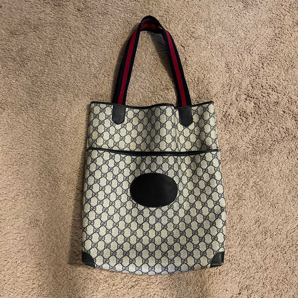 Rare vintage Navy Gucci tote with front pocket